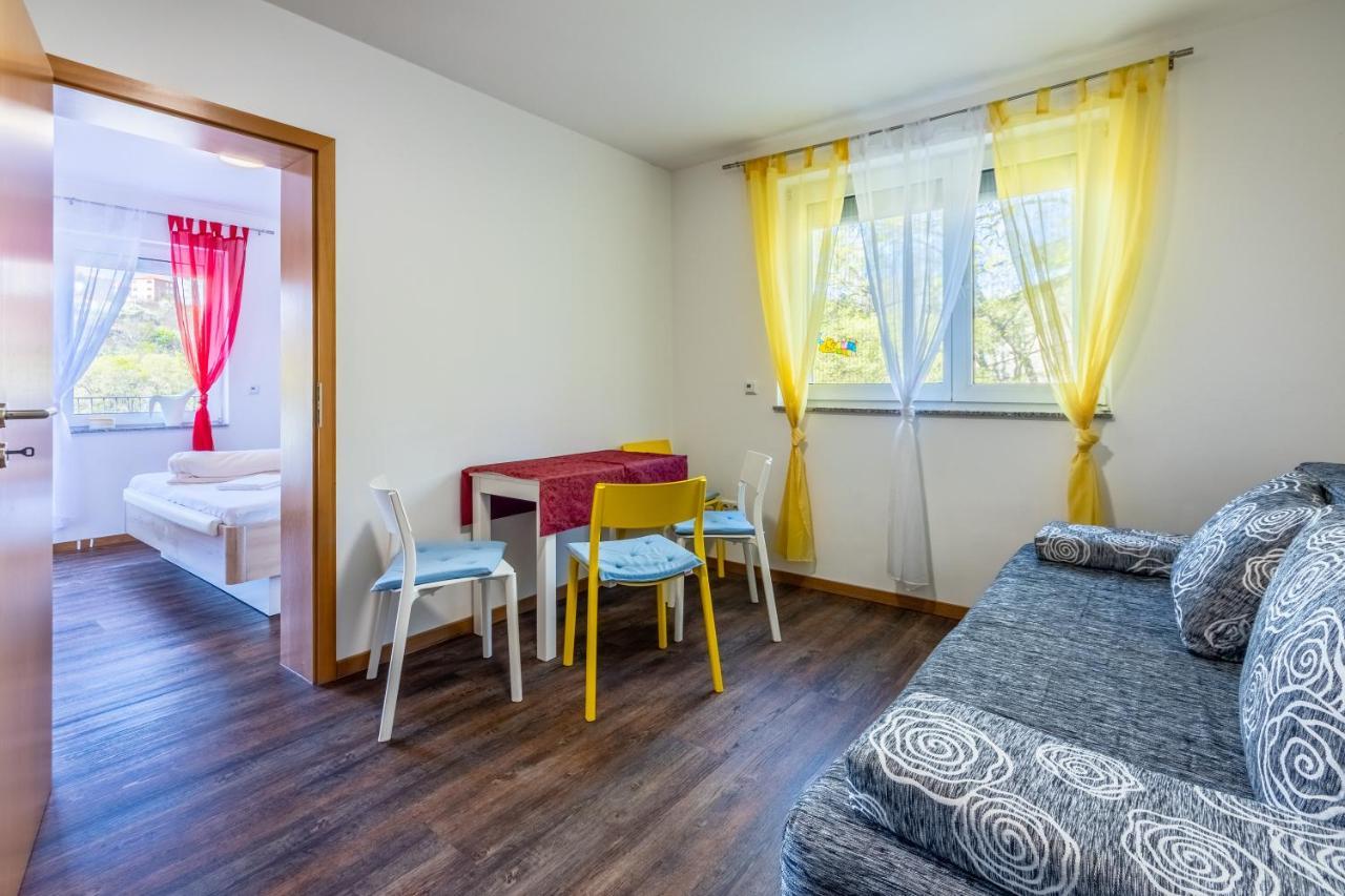 Rimac Apartment And Rooms Novi Vinodolski Exterior photo
